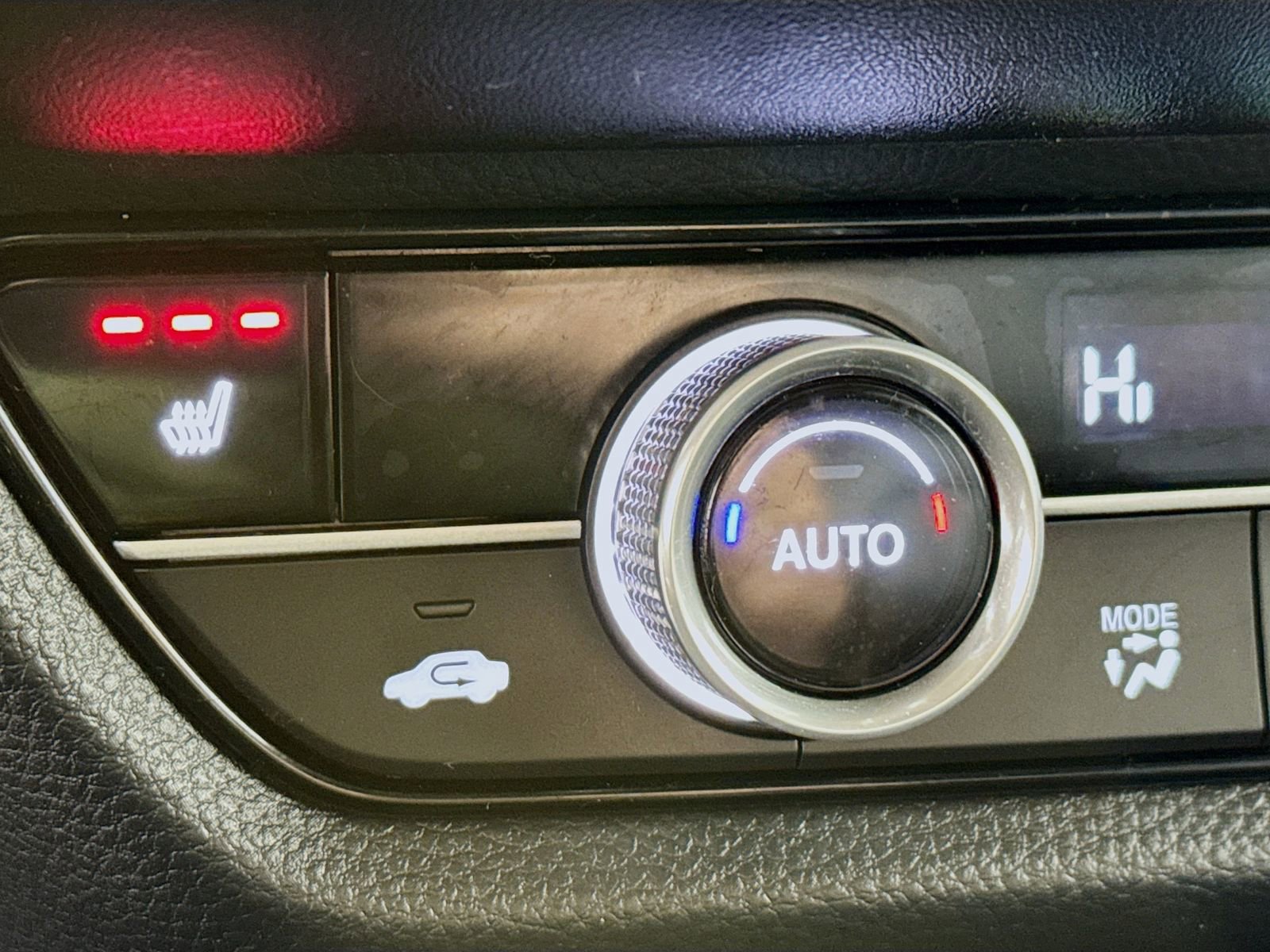 Used 2025 Honda HR-V EX-L image 17