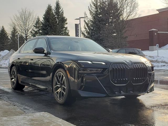 New 2026 BMW 740i xDrive image 3