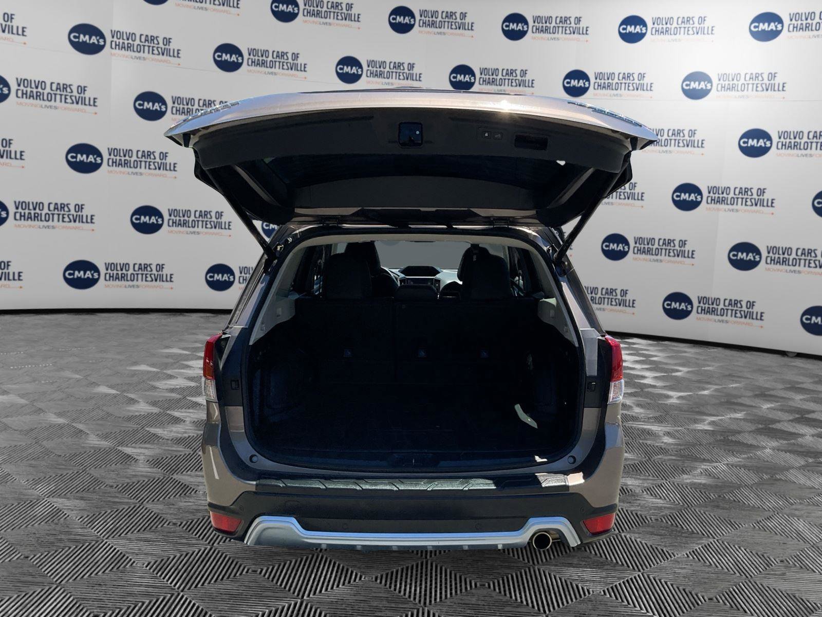 Used 2023 Subaru Forester Touring AWD/4WD image 11