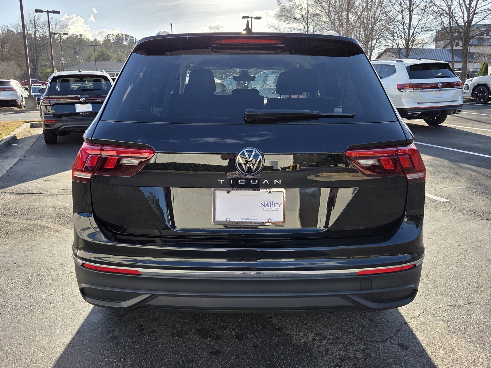 Used 2024 Volkswagen Tiguan S image 6
