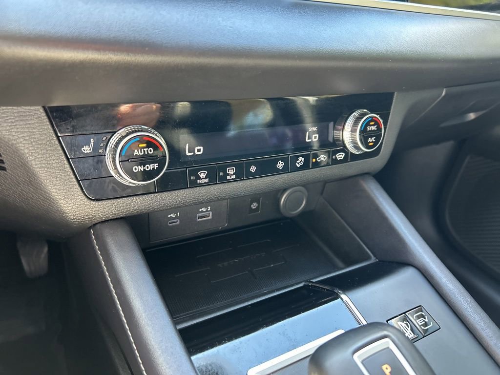 Used 2025 Mitsubishi Outlander 4WD Plug-In Hybrid image 37