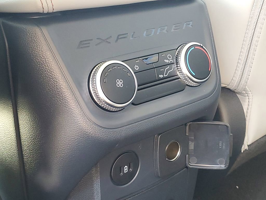 New 2026 Ford Explorer Active image 31