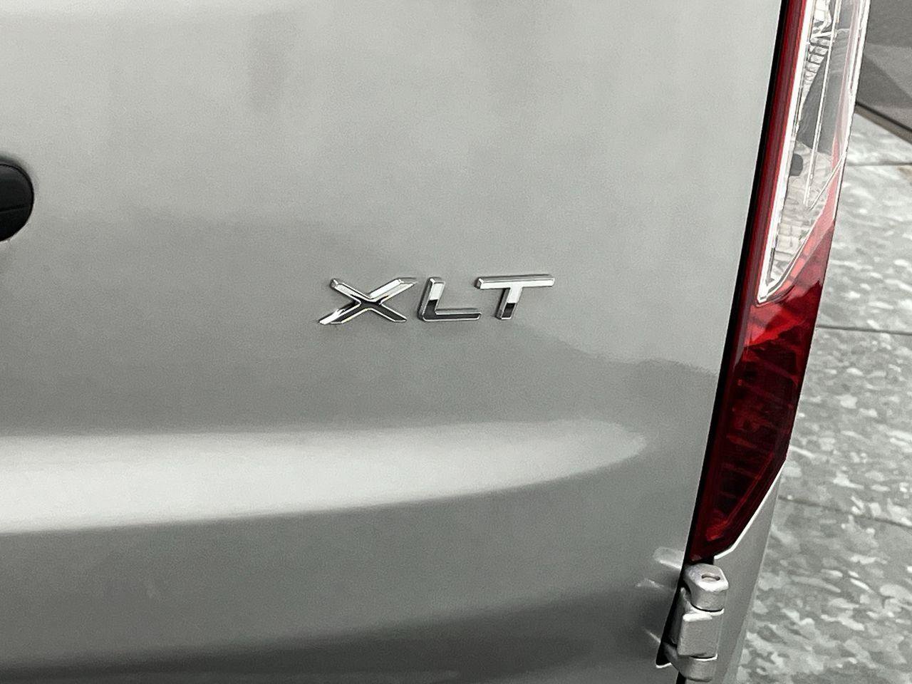 Used 2022 Ford Transit Connect XLT FWD image 24