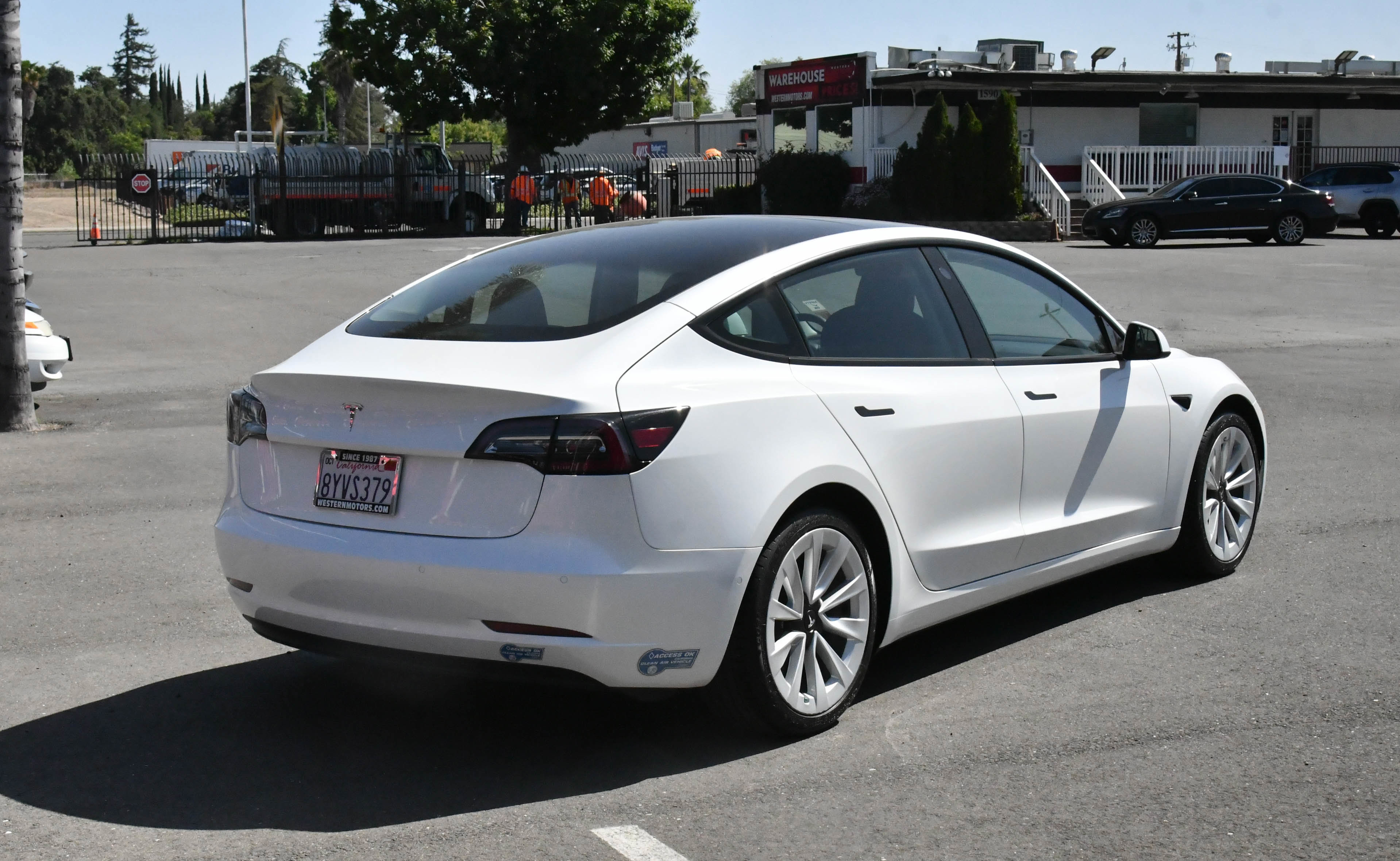 Used 2021 Tesla Model 3 Standard Range Plus RWD image 8