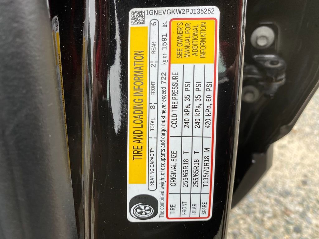 Used 2023 Chevrolet Traverse LT image 32