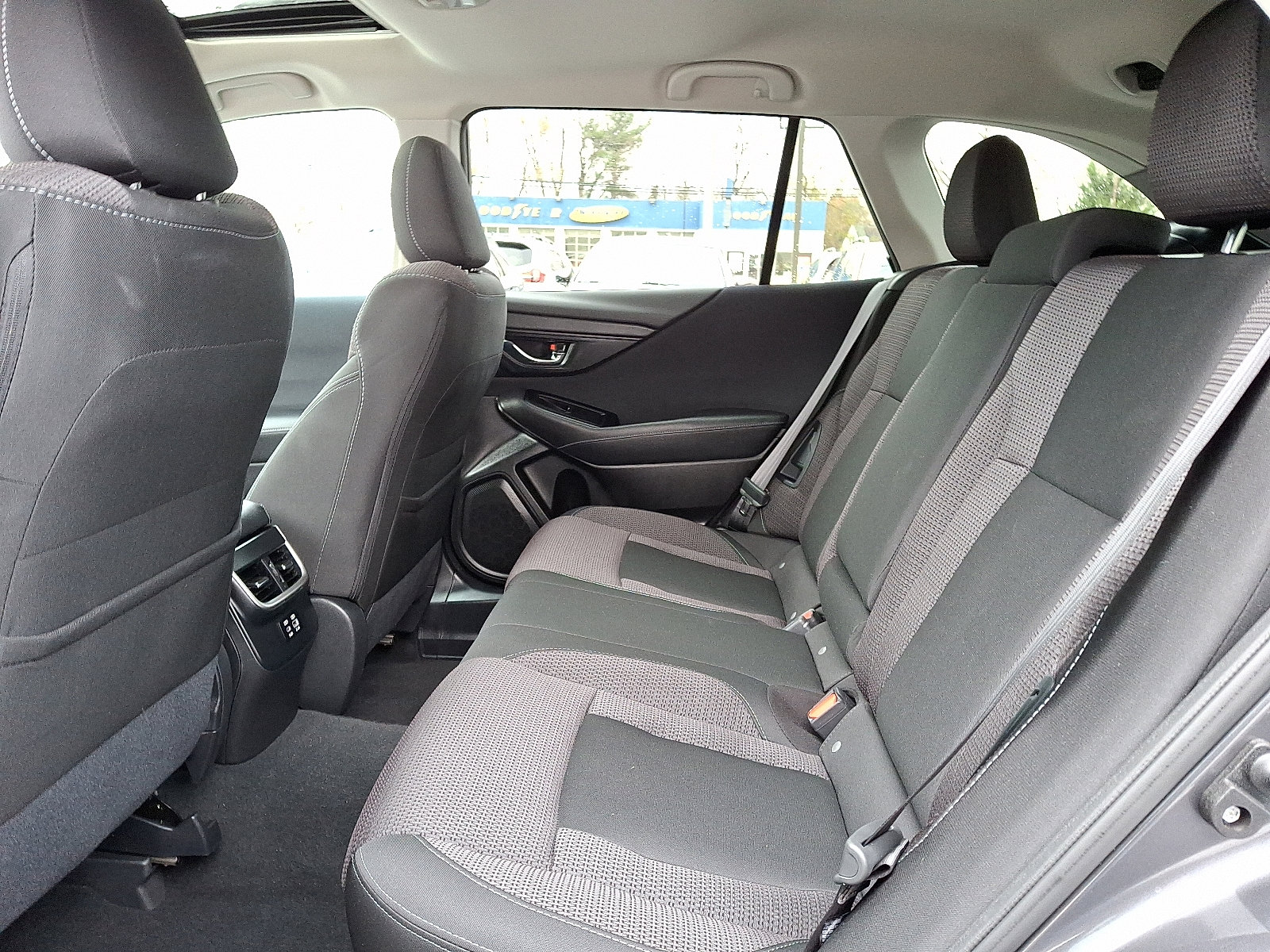 Certified 2024 Subaru Outback Premium image 10