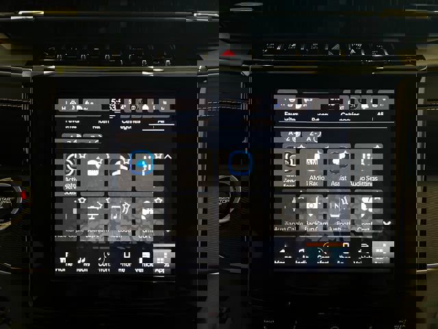 Used 2023 Jeep Grand Cherokee L Laredo image 30