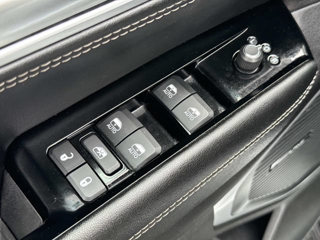 Used 2024 Jeep Wagoneer Series II AWD/4WD image 12