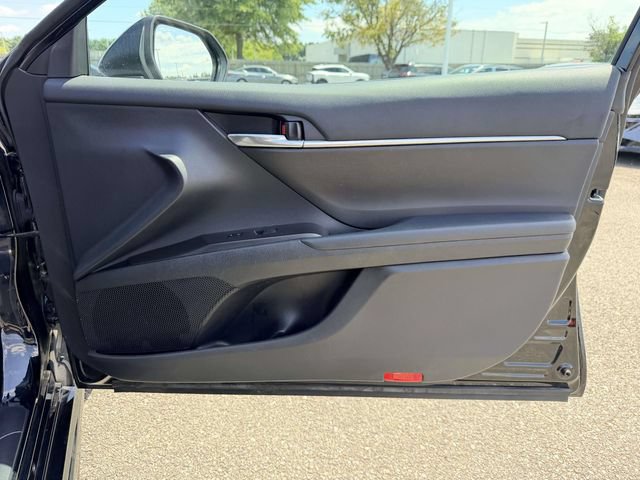 Used 2024 Toyota Camry SE FWD image 8