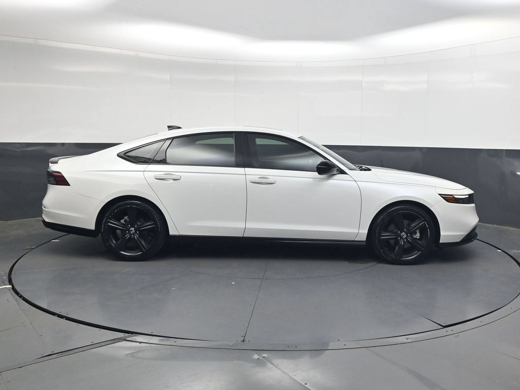 Certified 2023 Honda Accord Sport image 3