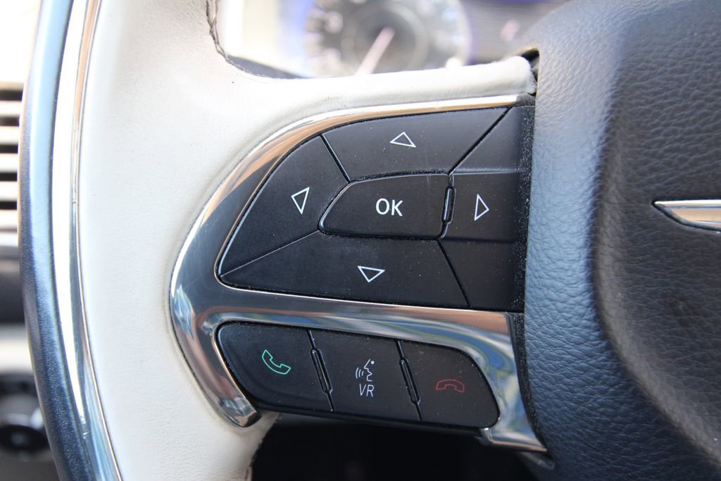 Used 2015 Chrysler 200 C w/ Navigation & Sound Group I image 21