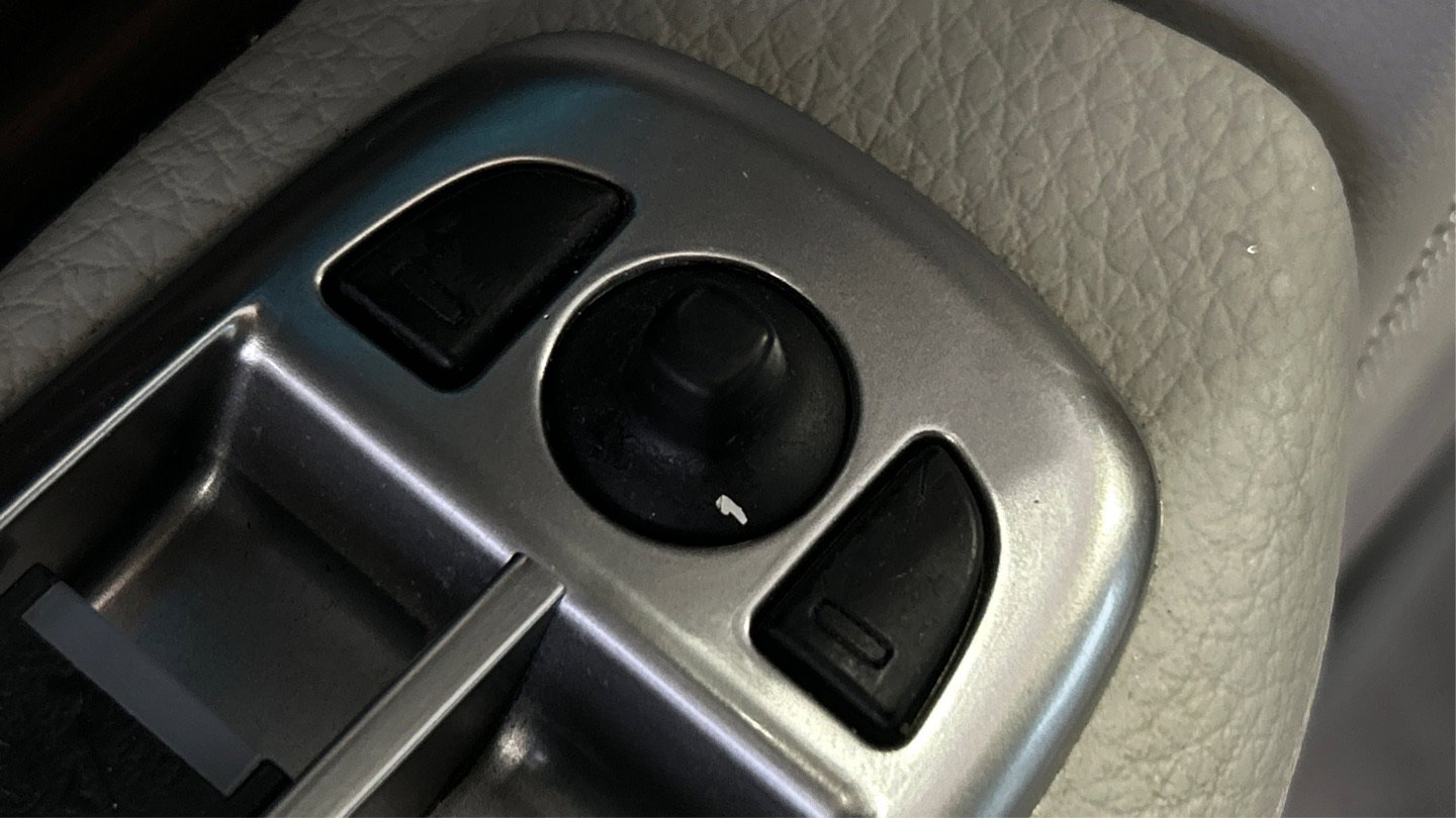 Used 2013 Jaguar XF 3.0 image 40