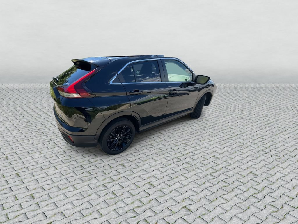 Used 2024 Mitsubishi Eclipse Cross LE AWD/4WD image 8