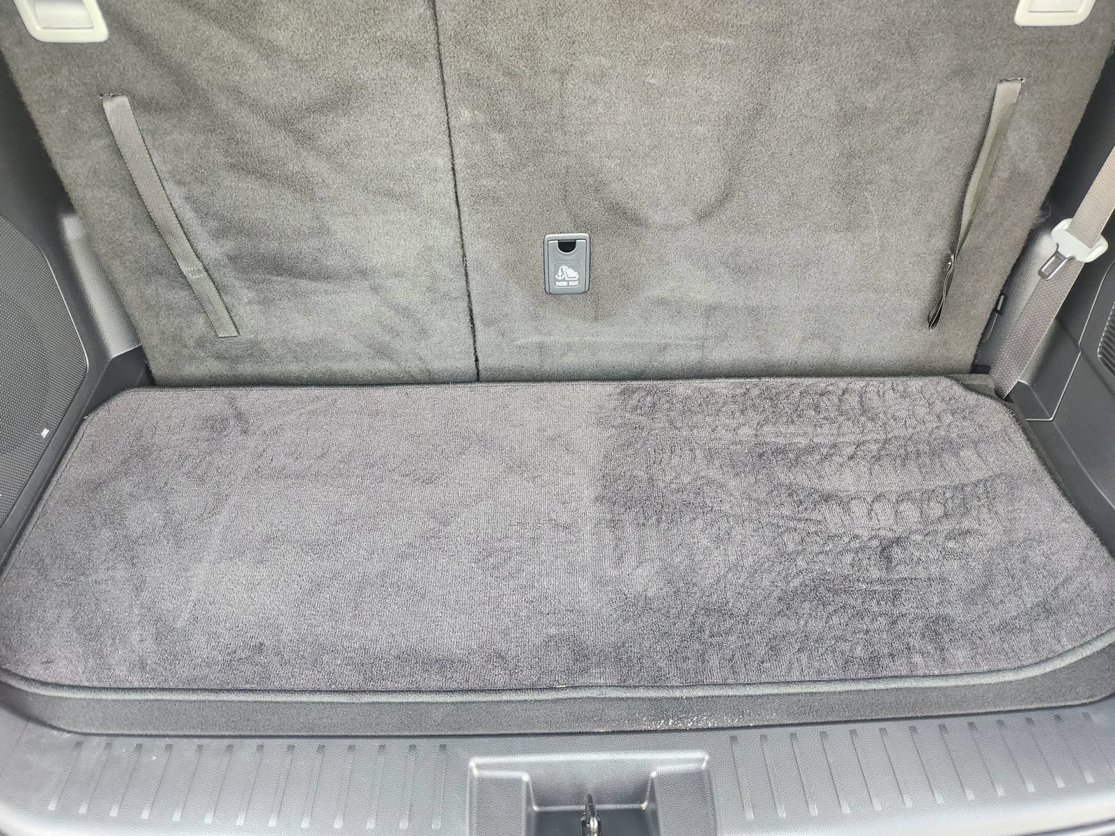 Used 2025 Toyota Highlander Platinum AWD/4WD image 36