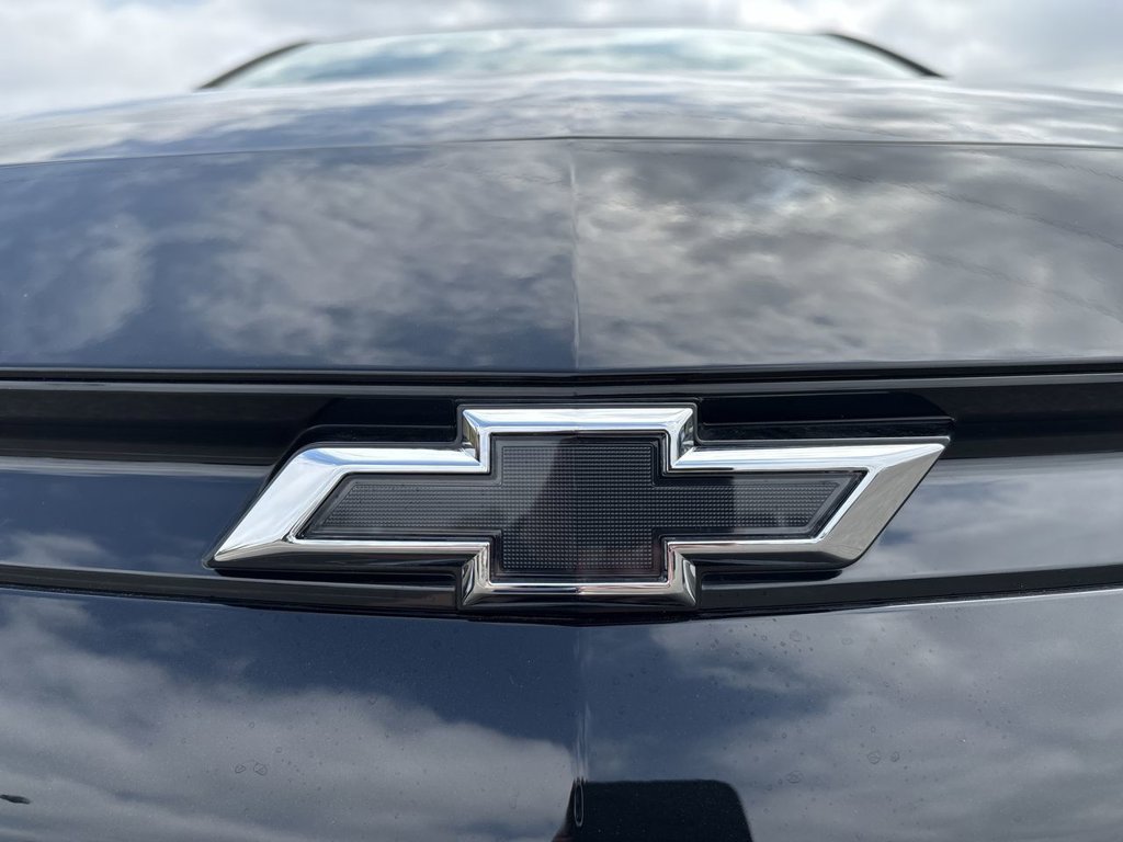 New 2027 Chevrolet Bolt LT w/ Comfort Package FWD image 30