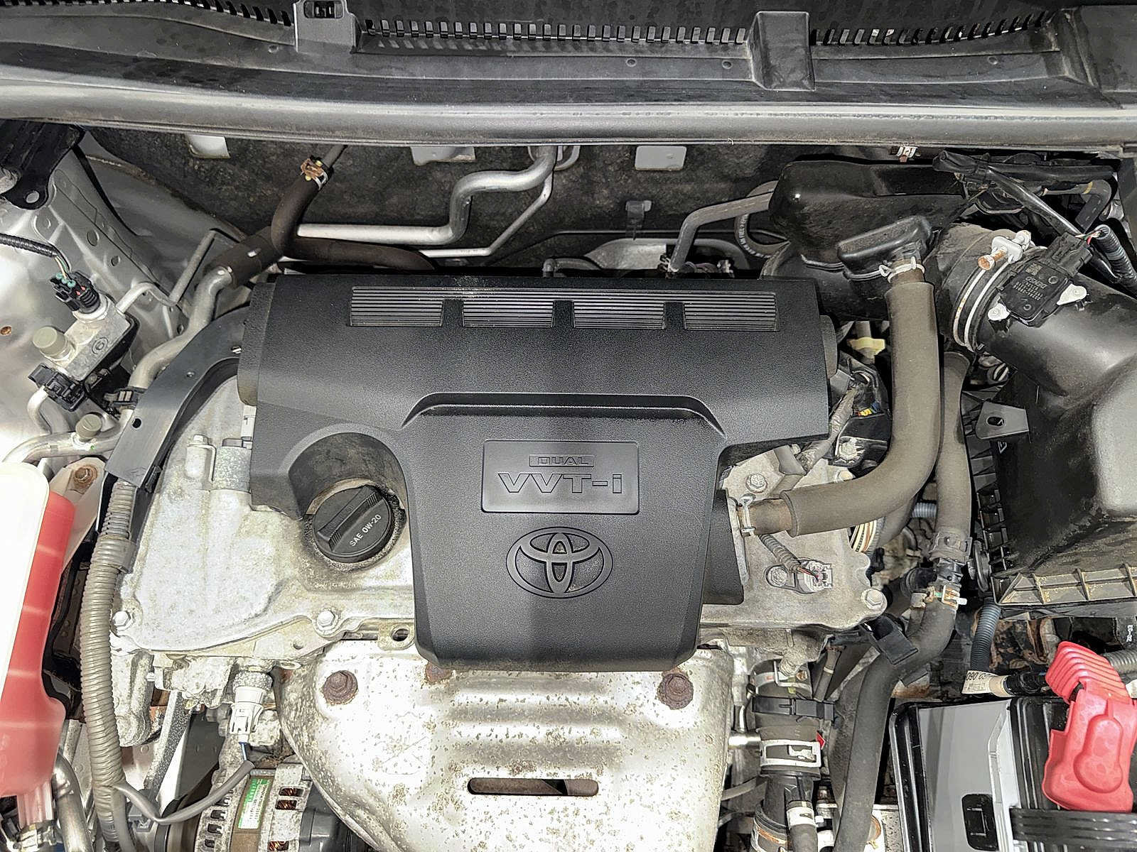 Used 2015 Toyota RAV4 XLE AWD/4WD image 12