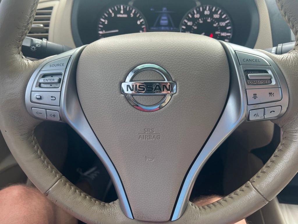 Used 2017 Nissan Altima 2.5 SL w/ Technology Package FWD image 10