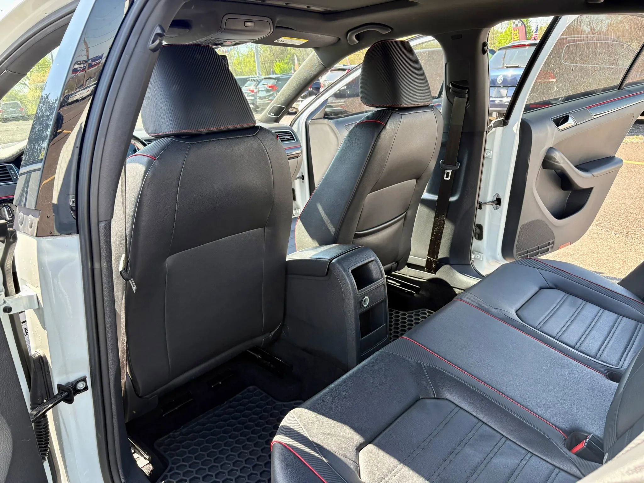 Used 2015 Volkswagen Jetta GLI SEL FWD image 18