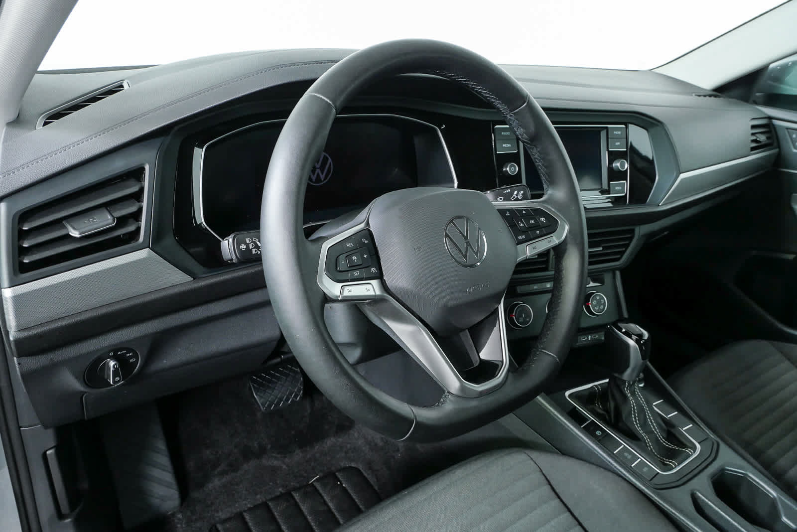 Certified 2024 Volkswagen Jetta S FWD image 7