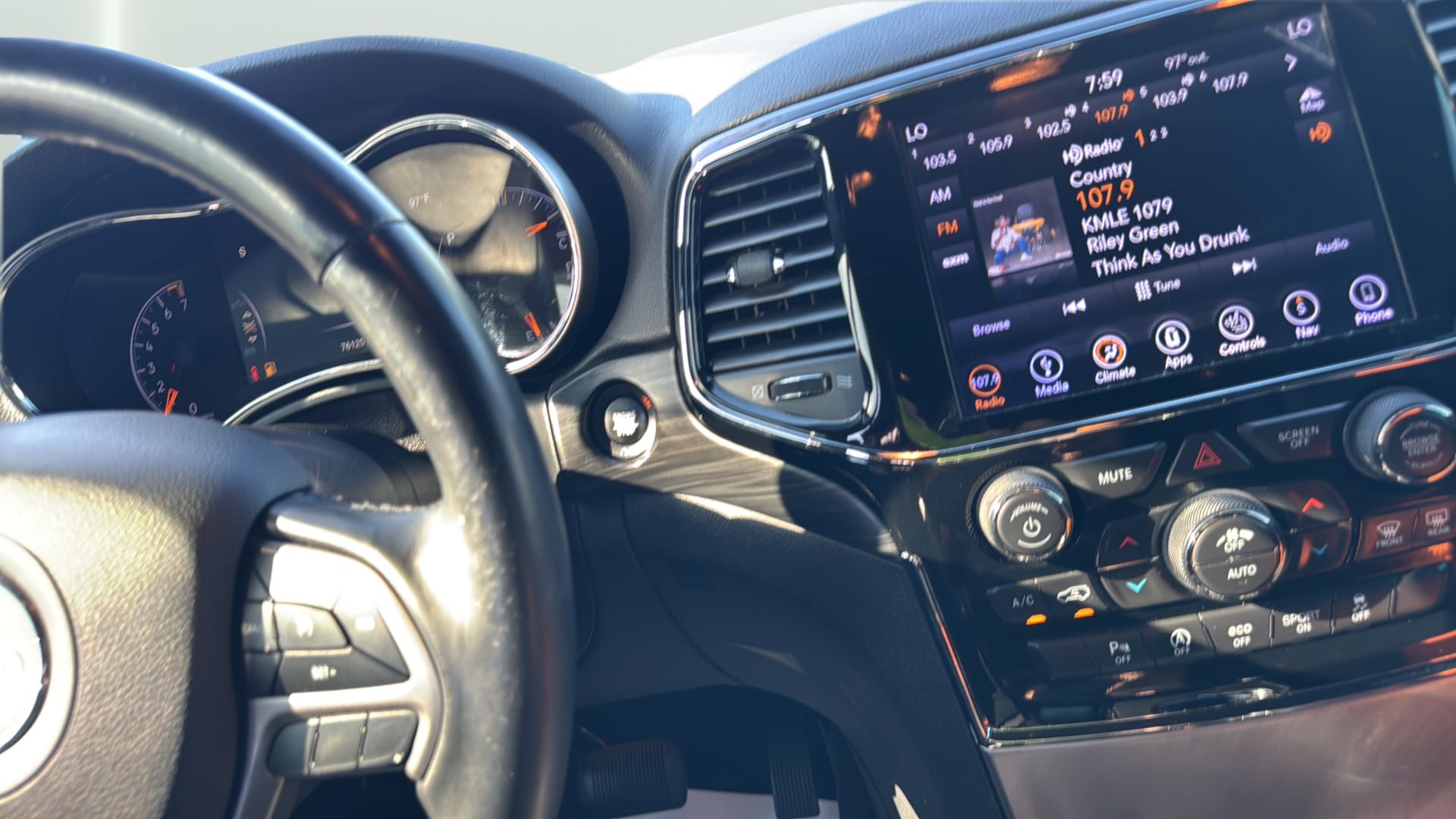 Used 2019 Jeep Grand Cherokee Altitude RWD image 24