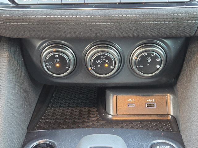 Used 2025 Nissan Z Sport w/ Floor Mat Package RWD image 18