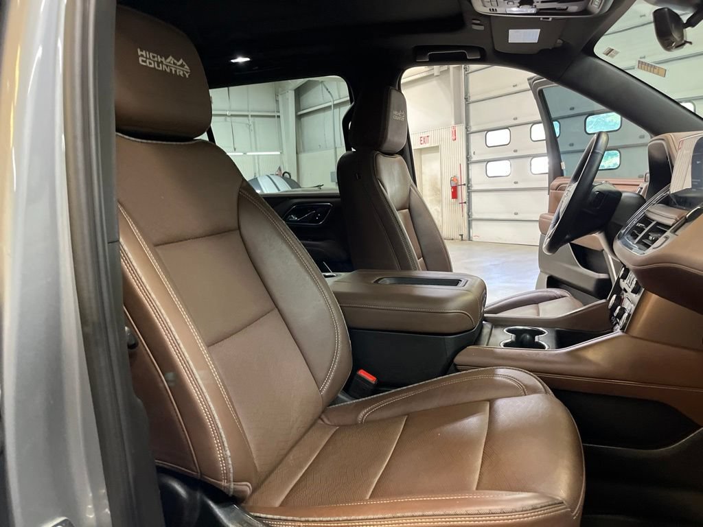 Used 2024 Chevrolet Suburban High Country w/ Max Trailering Package AWD/4WD image 33