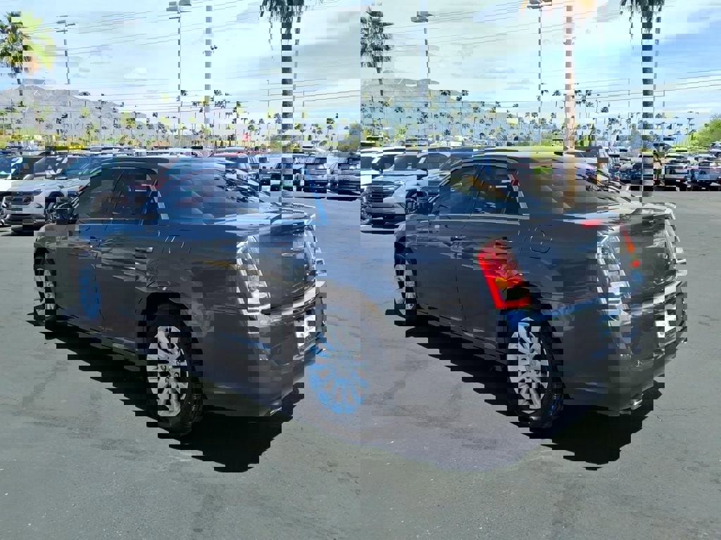 Used 2013 Chrysler 300 w/ Driver Convenience Group image 13