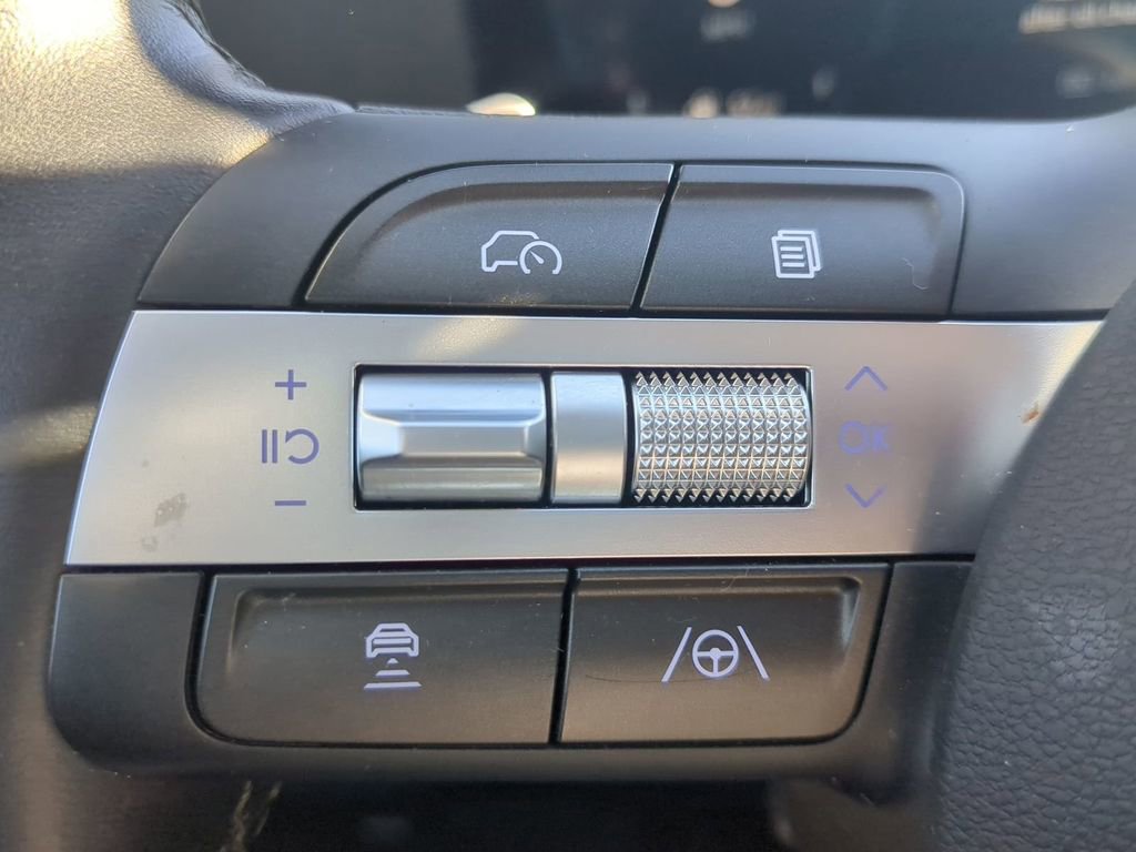 Used 2024 Hyundai Kona SEL w/ Convenience Package image 24