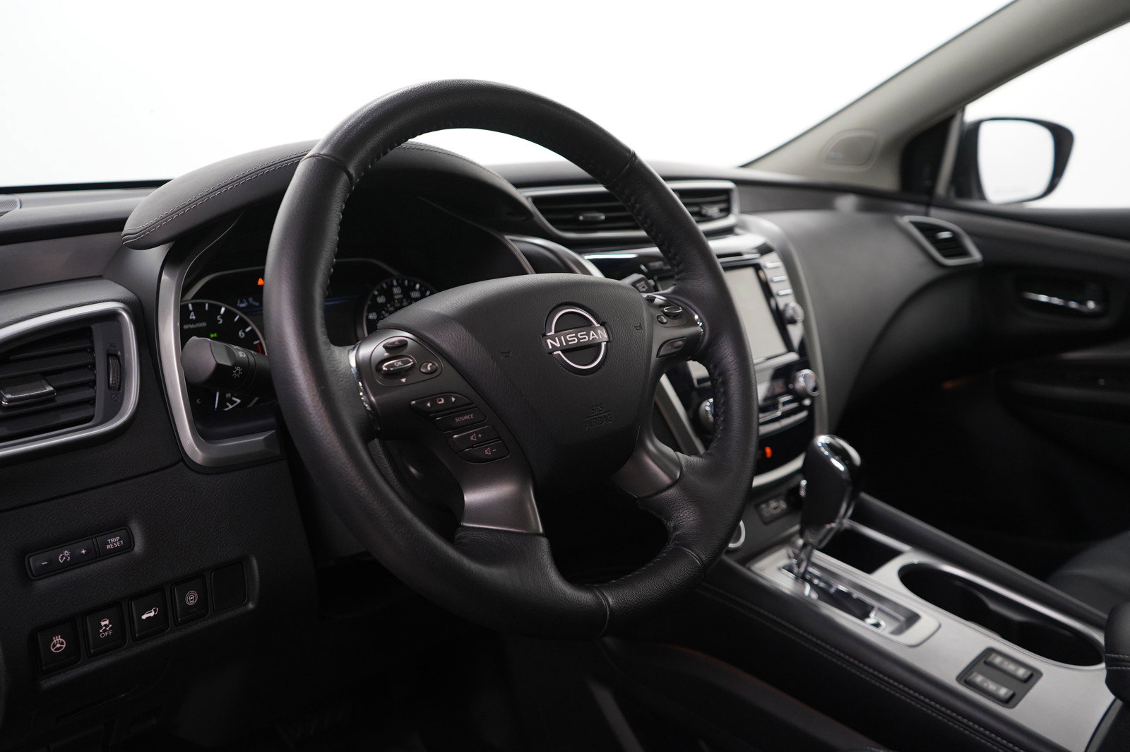 Used 2024 Nissan Murano SL image 16