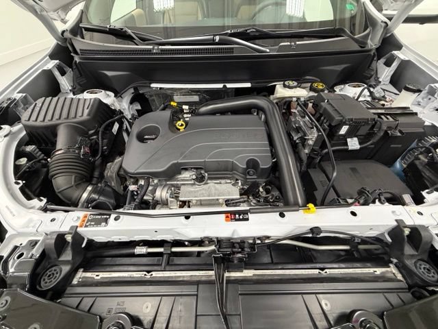 Certified 2024 Chevrolet Equinox Premier AWD/4WD image 30