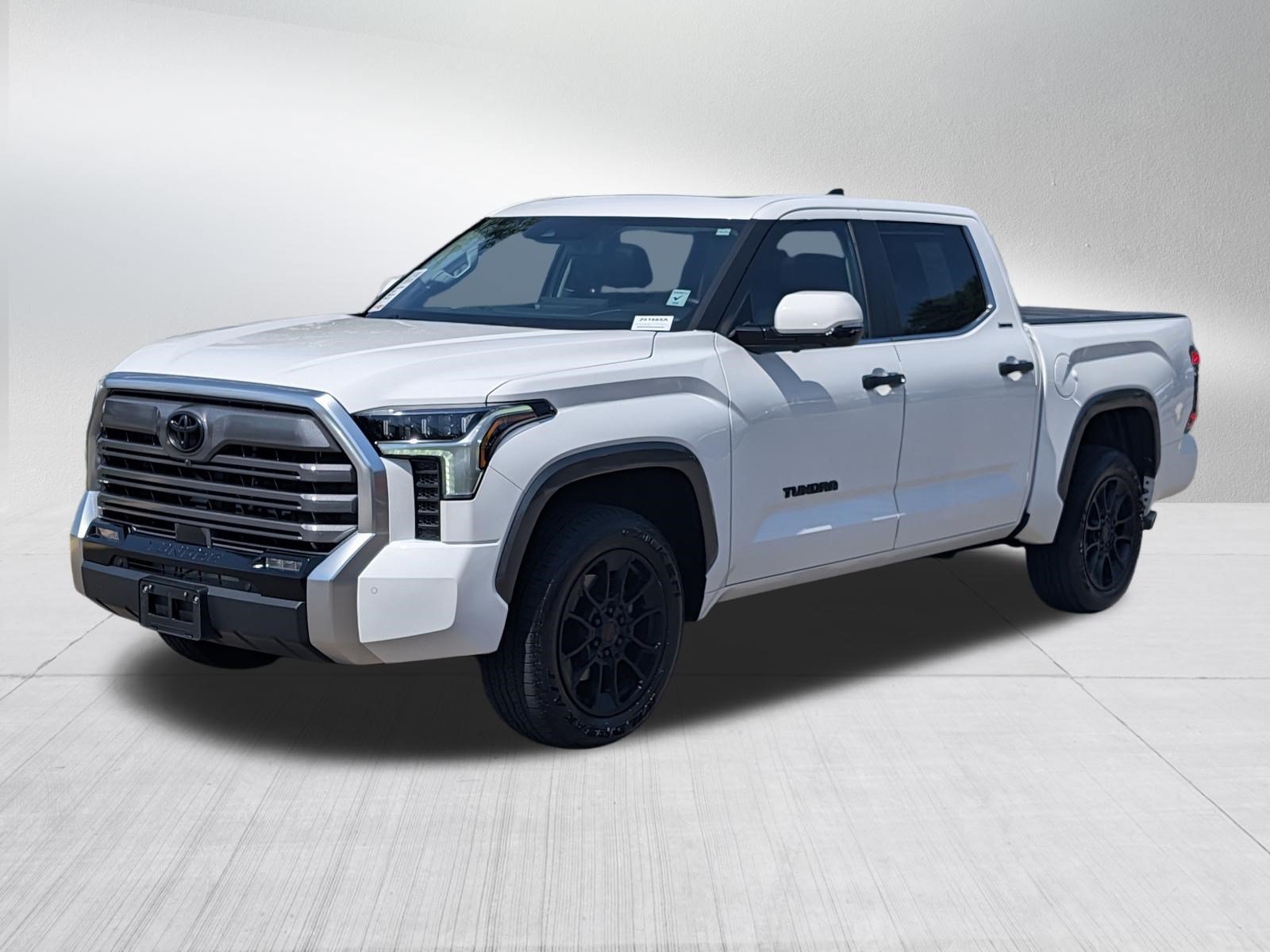 Used 2024 Toyota Tundra Limited AWD/4WD image 3