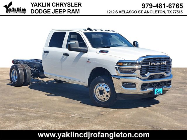 New 2026 RAM 3500 Tradesman w/ Chrome Appearance Group 360° Tour