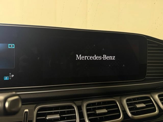 Used 2024 Mercedes-Benz GLS 580 4MATIC image 46