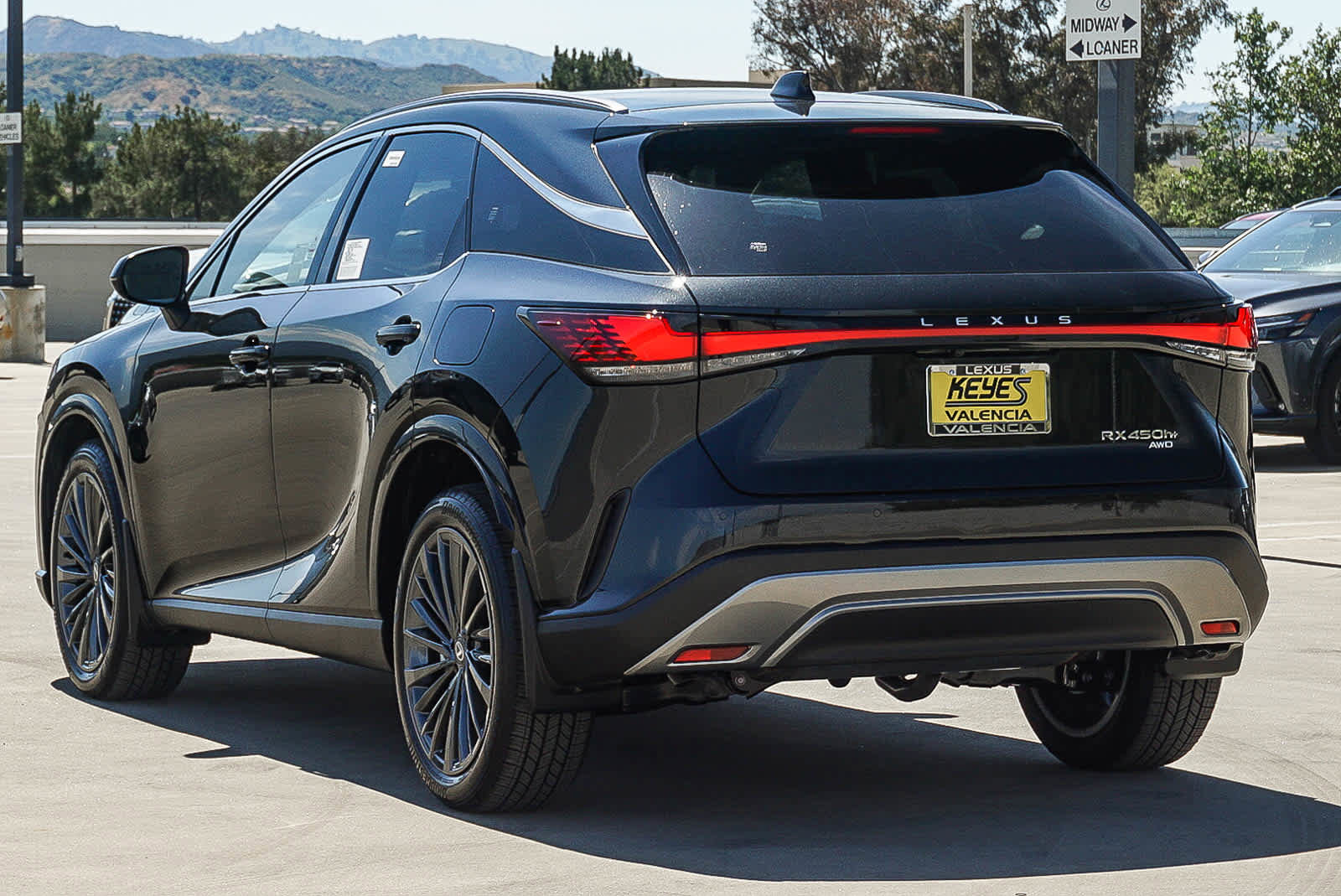 New 2026 Lexus RX 450h AWD image 3