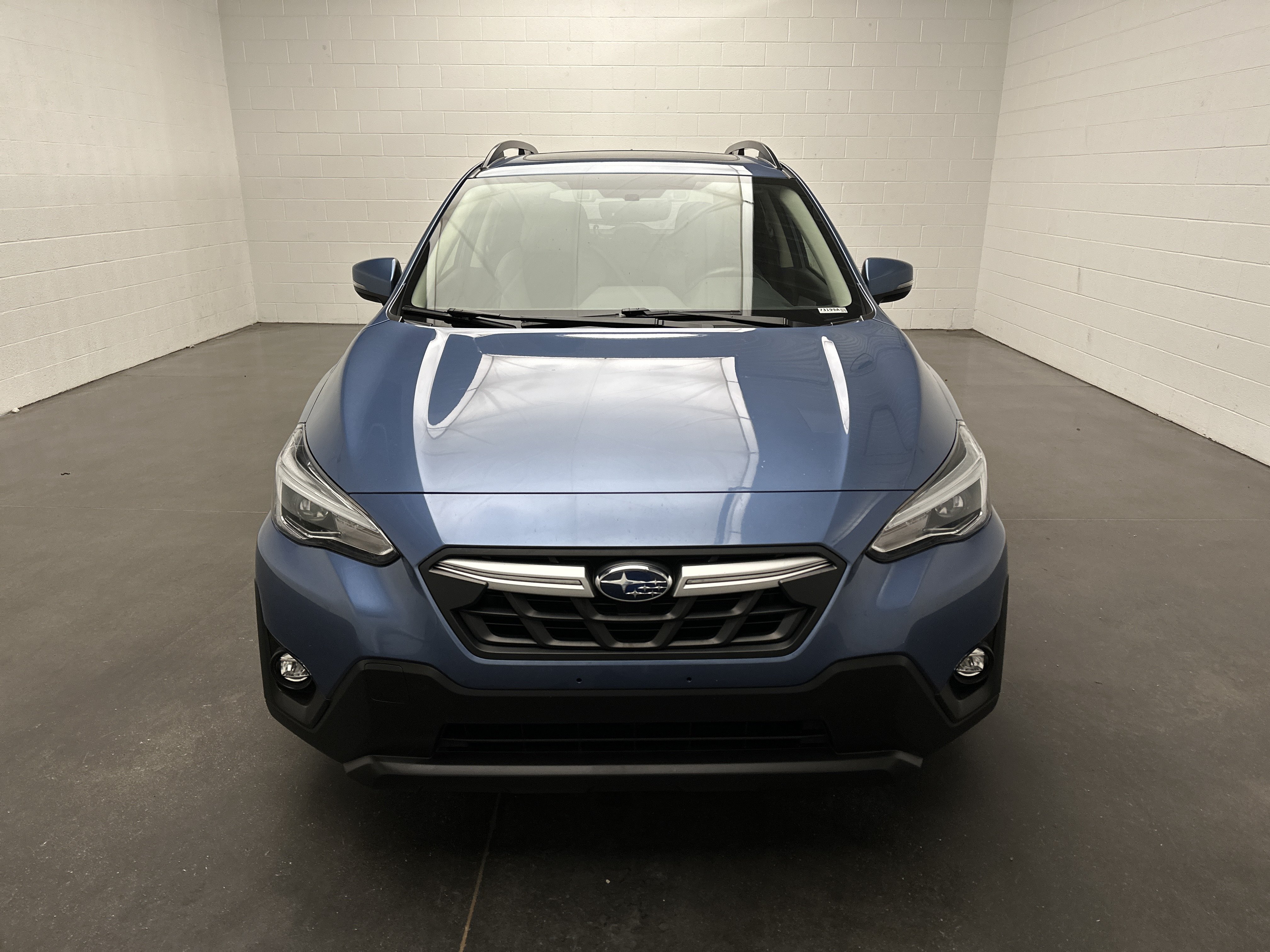 Used 2023 Subaru Crosstrek 2.5i Limited AWD/4WD image 3