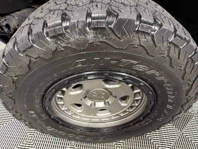 Used 2021 Ford Bronco Badlands image 18