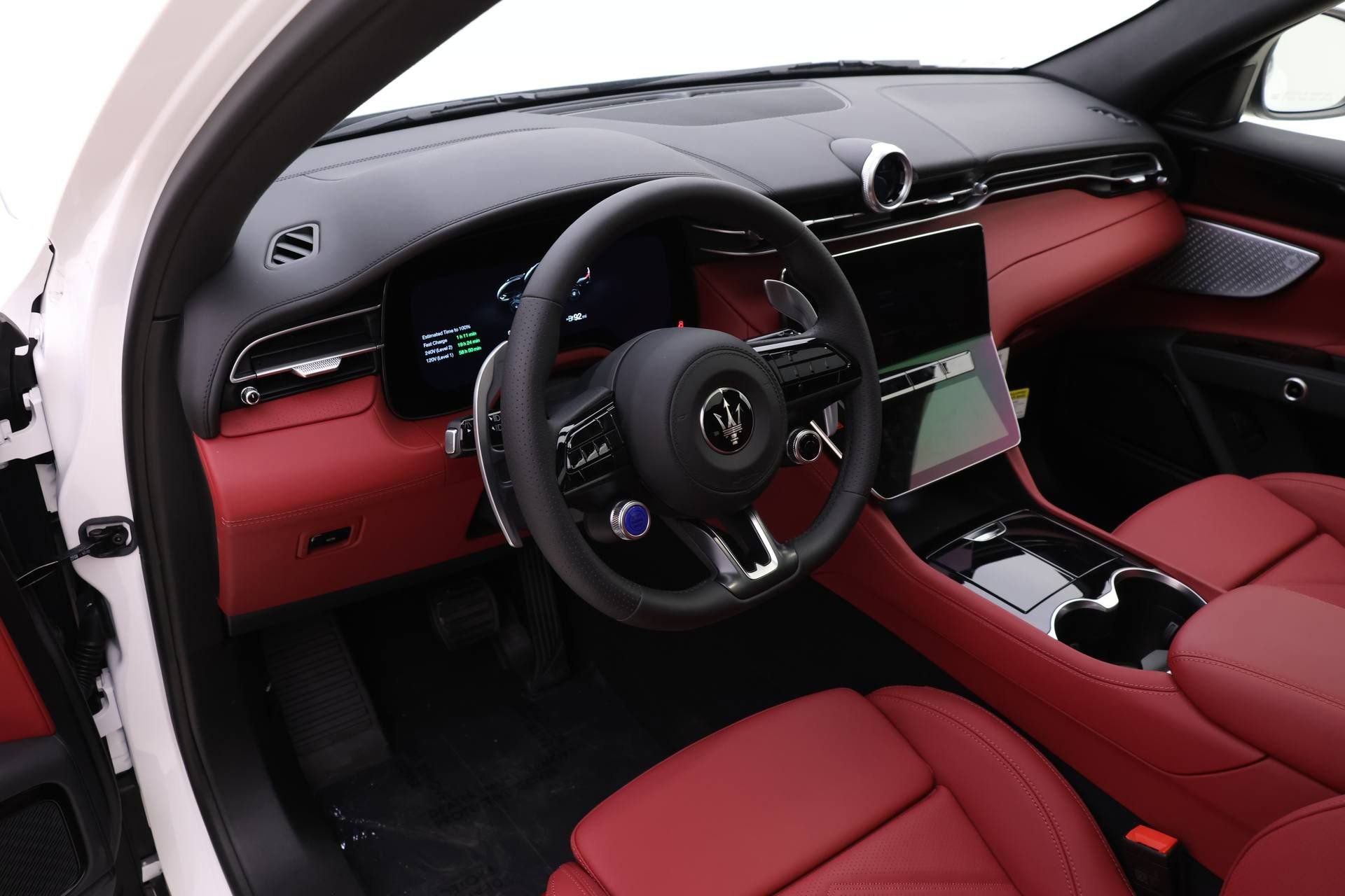 Used 2025 Maserati Grecale Folgore image 6