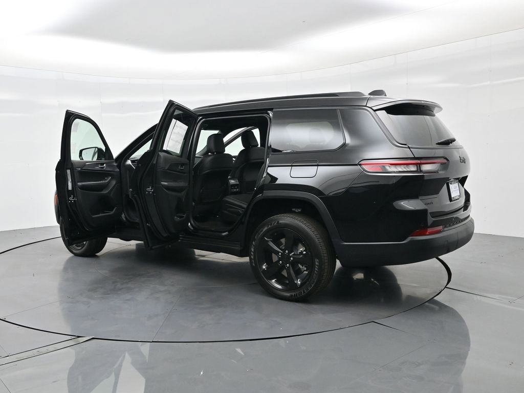 New 2025 Jeep Grand Cherokee L Altitude image 44