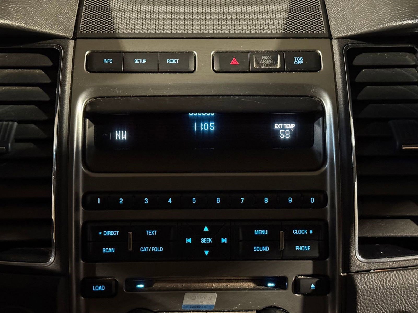 Used 2011 Ford Taurus Limited w/ 301A Rapid Spec Order Code image 29