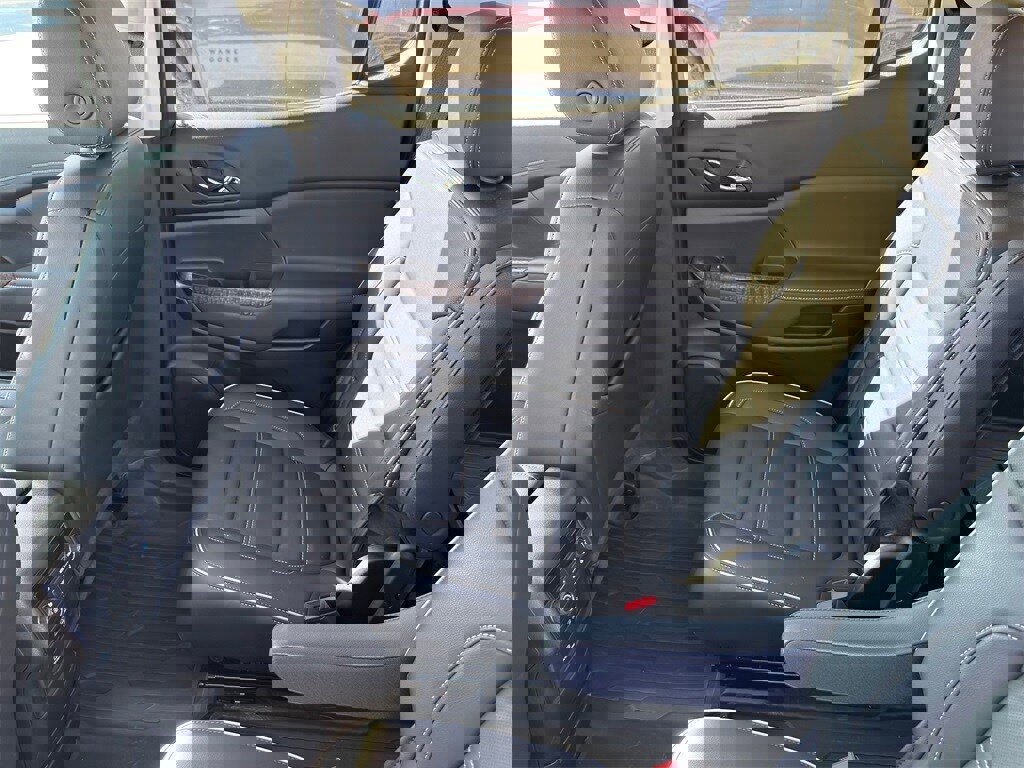 Used 2023 GMC Acadia Denali w/ Denali Ultimate Package image 29