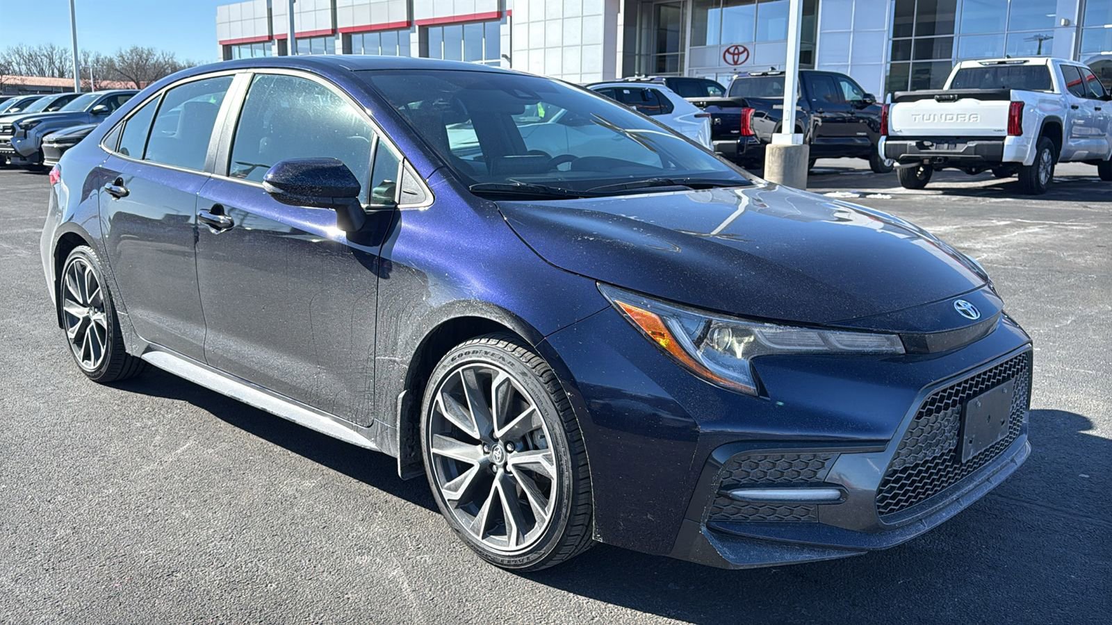 Certified 2022 Toyota Corolla SE w/ SE Premium Package image 1