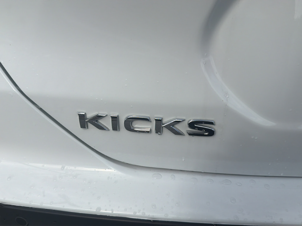 Certified 2024 Nissan Kicks SR w/ SR Premium Package FWD image 45