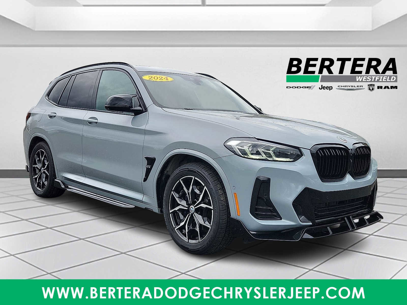 Used 2024 BMW X3 M40i w/ Premium Package image 1
