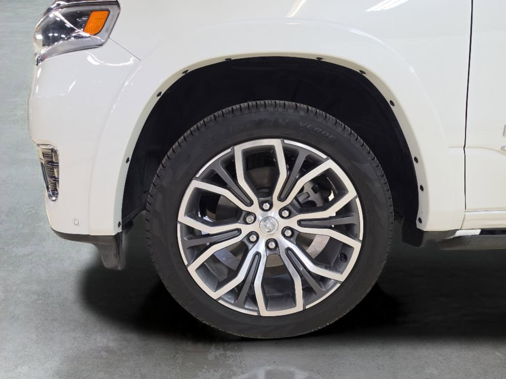 Used 2025 RAM 1500 Tungsten AWD/4WD image 11