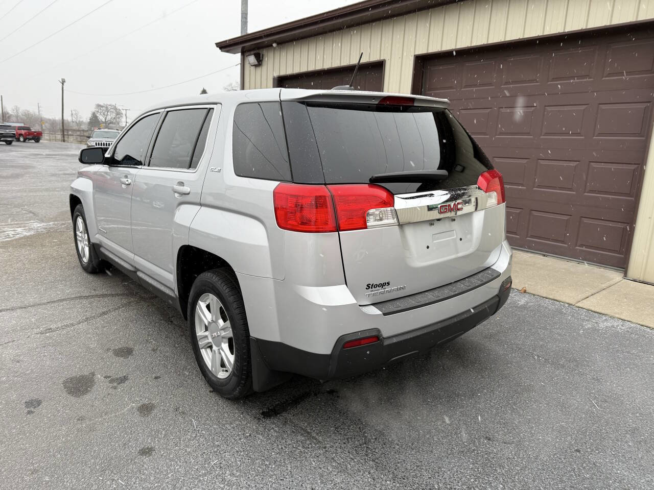 Used 2015 GMC Terrain SLE image 34
