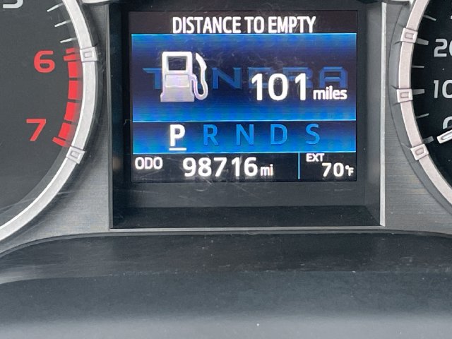 Used 2017 Toyota Tundra Limited w/ Limited Premium Package AWD/4WD image 11