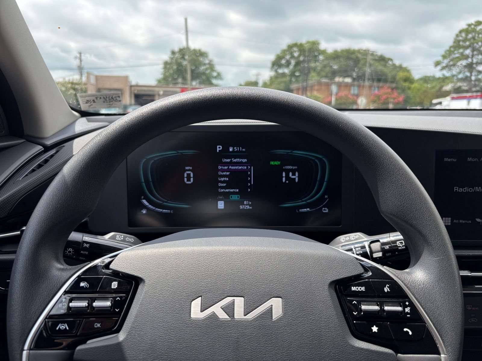 Used 2026 Kia Niro LX FWD image 32