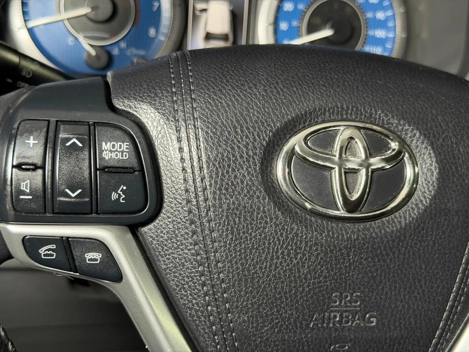 Used 2015 Toyota Sienna XLE Premium FWD image 27