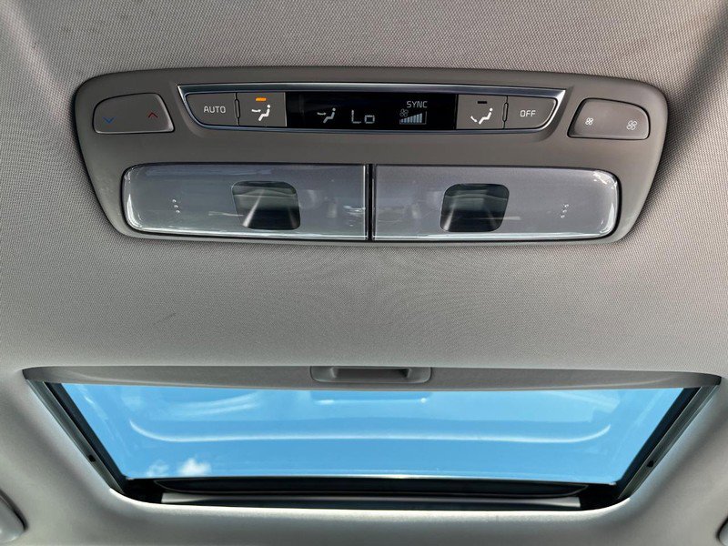 Used 2022 Kia Telluride EX w/ EX Premium Package image 11