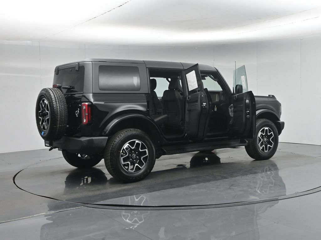 New 2026 Ford Bronco Outer Banks AWD/4WD image 5